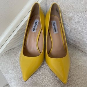 Steve Madden Orkid Pump In Yellow Size 